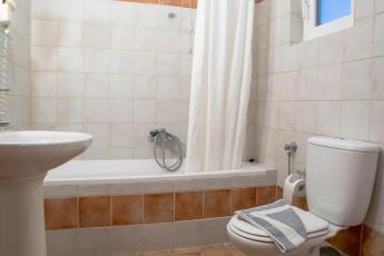 122610389.jpg